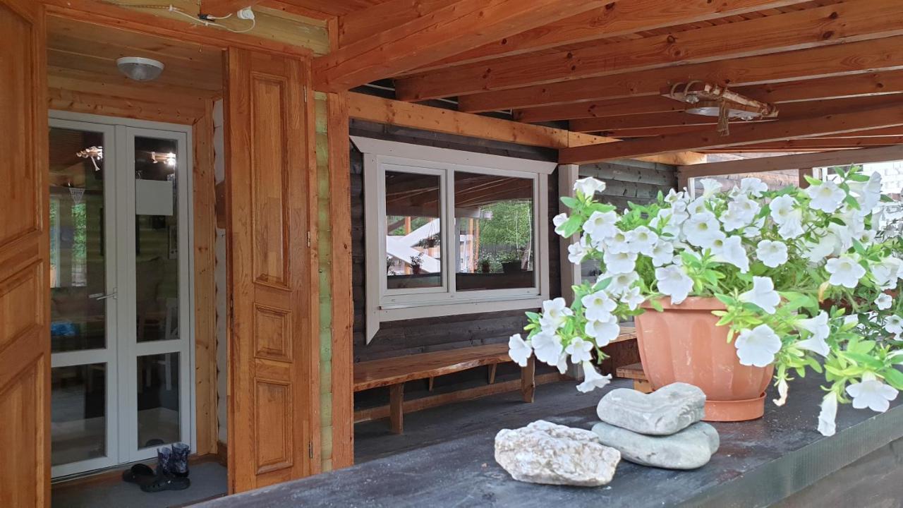 מלון מיקוליצ'ין Kostel House מראה חיצוני תמונה